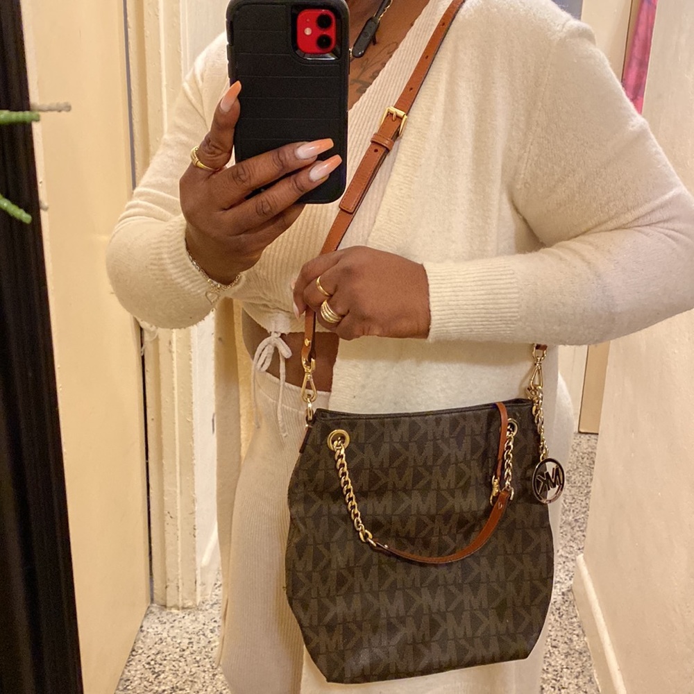 Michael kors hand bags great condition